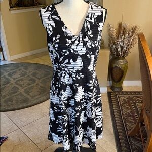 Tommy Hilfiger Black and White Floral Midi Dress
